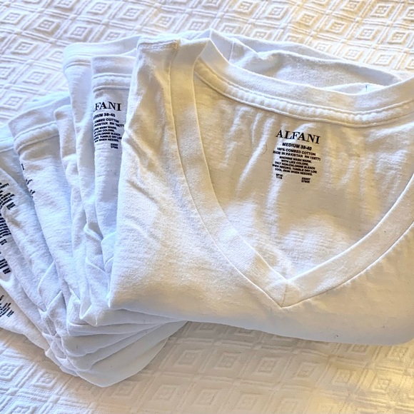 Alfani Mens Basic Combed Cotton V-Neck T-Shirt. - Picture 3 of 5